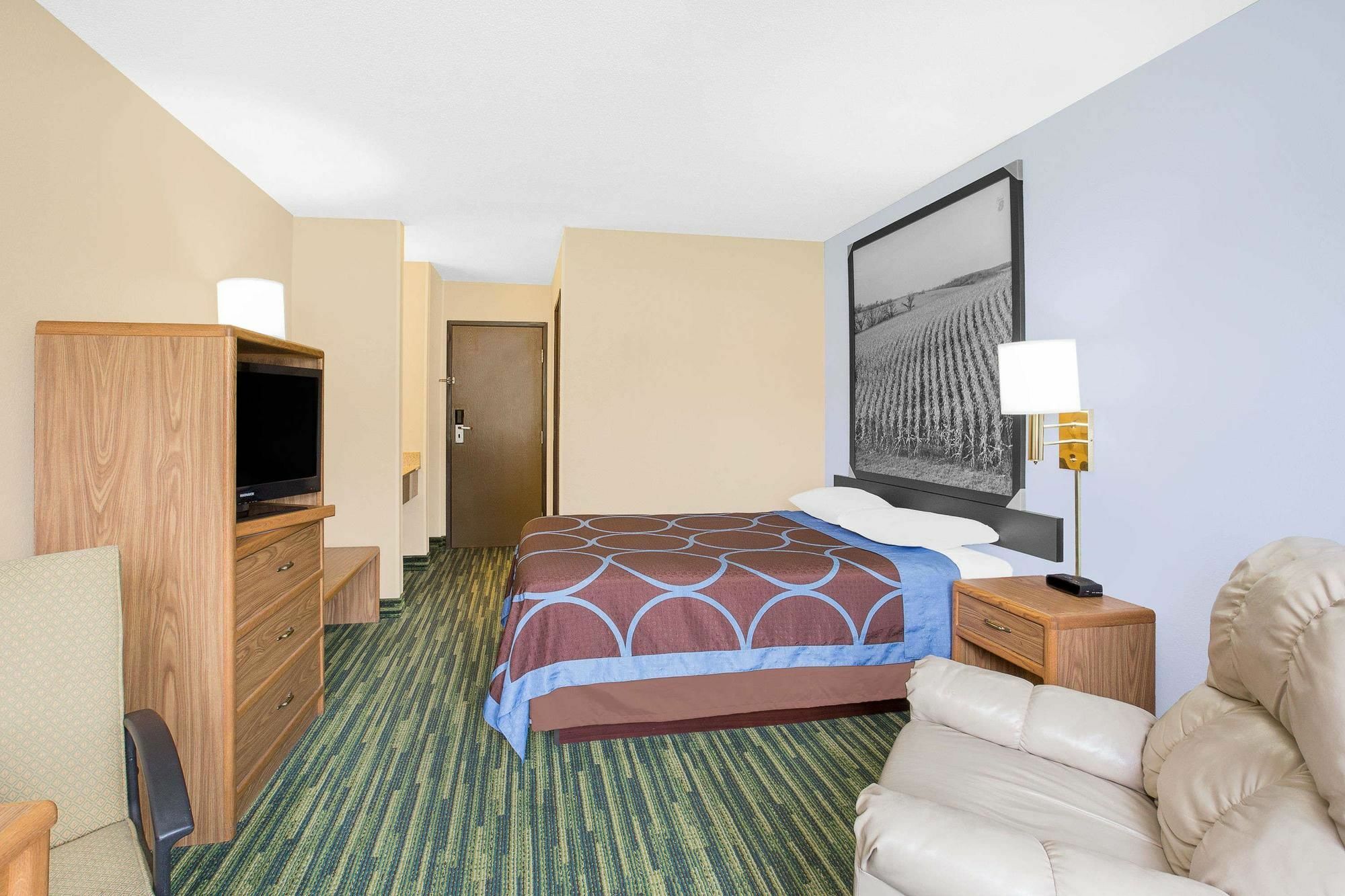 Boarders Inn & Suites By Cobblestone Hotels Waterloo Cedar Falls Buitenkant foto